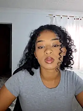 avellanatammy online show from June 26, 2026, 8:25 pm