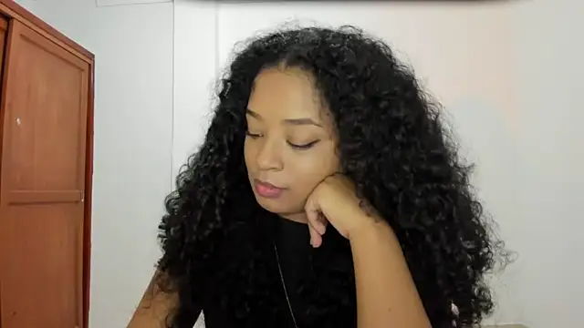 avellanatammy online show from October 10, 2025, 12:55 am