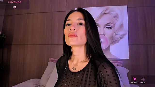 AgattaDuque online show from November 3, 2025, 12:49 am