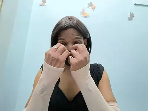 TransLisa7 online show from March 20, 2026, 8:54 pm