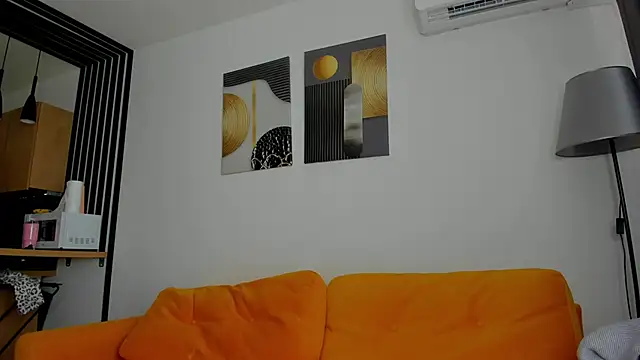 Patricia bloom online show from April 26, 2026, 4:21 am