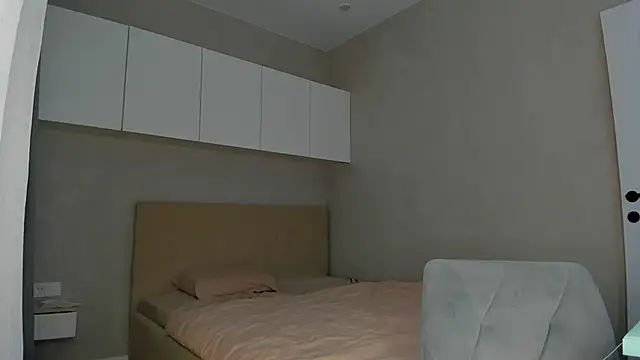 Patricia bloom online show from October 18, 2025, 12:07 pm