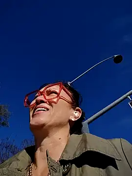 Snapshot of TheDime chatting on March 6, 2026, 4:35 pm TheDime online show from March 6, 2026, 4:35 pm