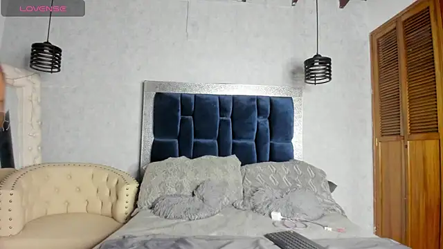 Taiissa  online show from January 7, 2026, 9:53 pm