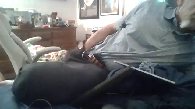 Snapshot of den-rock4u chatting on November 11, 2025, 4:07 am den-rock4u online show from November 11, 2025, 4:07 am