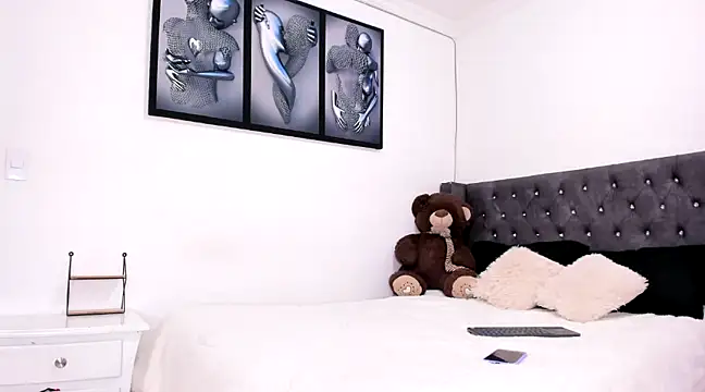 Sarah Marquez01 online show from January 16, 2025, 8:14 pm