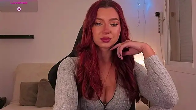 Karinchik  online show from December 2, 2025, 7:59 pm