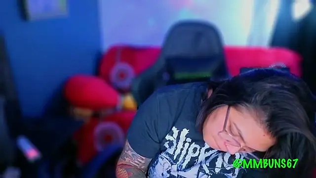 miacanela xo online show from November 6, 2025, 2:37 am