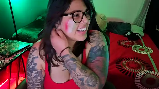 miacanela xo online show from June 25, 2026, 5:12 am