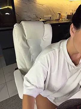 Snapshot of Melisa_Ester chatting on March 9, 2026, 6:55 pm Melisa Ester online show from March 9, 2026, 6:55 pm