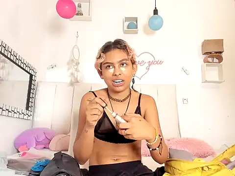 lilith horny online show from May 13, 2026, 11:34 pm
