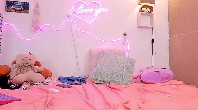 lilith horny online show from February 26, 2025, 10:38 am