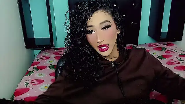 Snapshot of kinverly_sexyx chatting on June 21, 2026, 1:00 am kinverly sexyx online show from June 21, 2026, 1:00 am