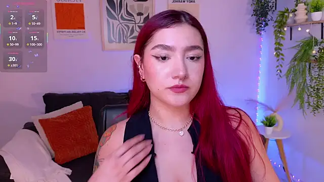ViolettCastel online show from April 27, 2026, 12:41 am