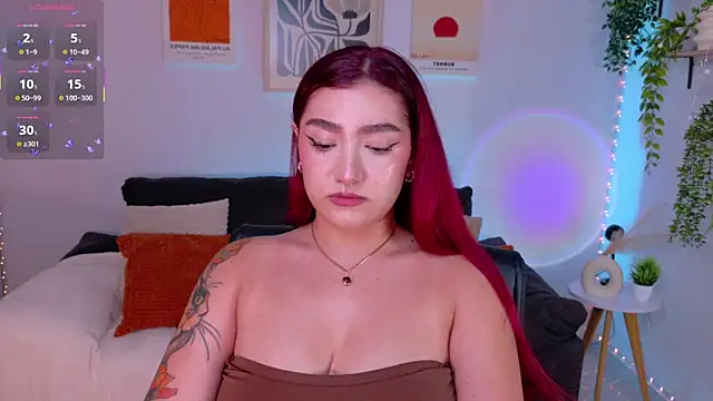 ViolettCastel online show from June 24, 2026, 12:20 am