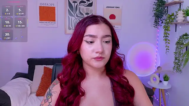ViolettCastel online show from June 11, 2026, 7:22 pm