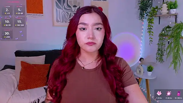 ViolettCastel online show from June 4, 2026, 10:14 pm