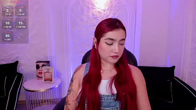 ViolettCastel online show from October 16, 2025, 6:49 pm