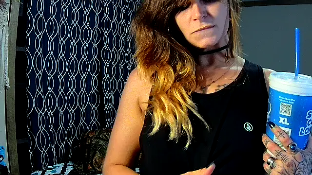 ZeelaXoXo online show from October 2, 2025, 4:27 am