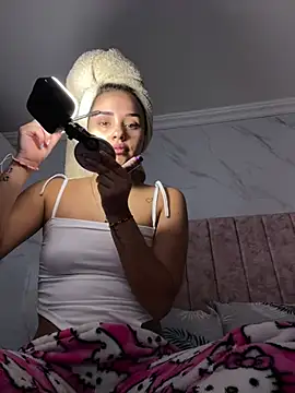 Kimmymadison- online show from July 18, 2026, 9:56 pm