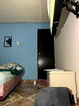 Kimmymadison- online show from October 18, 2025, 8:38 am