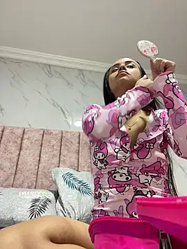 Kimmymadison- online show from July 30, 2026, 8:52 pm