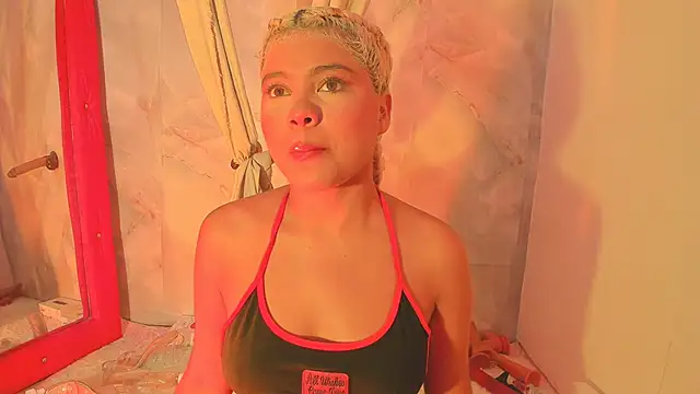 sofiacastillo01 online show from June 28, 2026, 1:28 pm