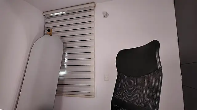 Edranah online show from October 12, 2025, 8:54 pm