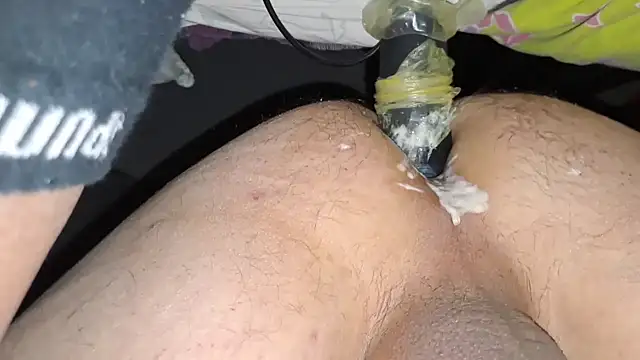 Snapshot of voltige84972 chatting on November 30, 2025, 1:17 am voltige84972 online show from November 30, 2025, 1:17 am