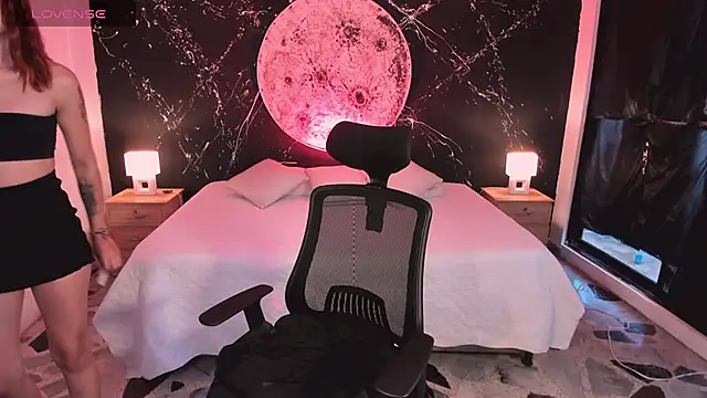 Snapshot of VictoriaRosse_ chatting on February 18, 2025, 9:31 pm VictoriaRosse online show from February 18, 2025, 9:31 pm