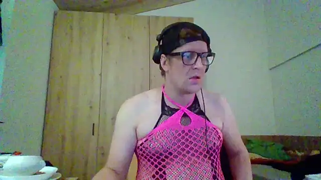 Bigthroaterboy online show from September 16, 2025, 4:30 pm