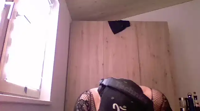 Bigthroaterboy online show from February 14, 2025, 2:44 pm