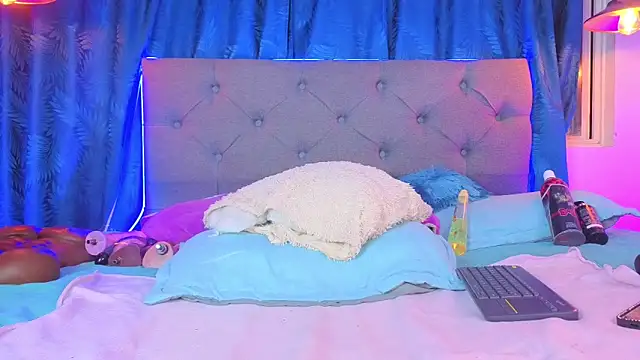 Snapshot of Cleo_luna chatting on March 20, 2026, 4:02 am Cleo luna online show from March 20, 2026, 4:02 am