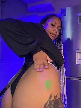 HaileyDiana online show from October 16, 2025, 1:30 pm