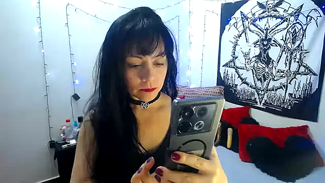 Snapshot of lili_peach chatting on January 12, 2025, 11:47 pm lili peach online show from January 12, 2025, 11:47 pm