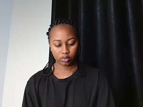 Miss hot candy online show from March 25, 2026, 8:25 am