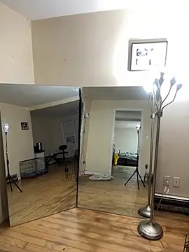 Snapshot of DaddySnowXX chatting on September 27, 2025, 5:24 am DaddySnowXX online show from September 27, 2025, 5:24 am