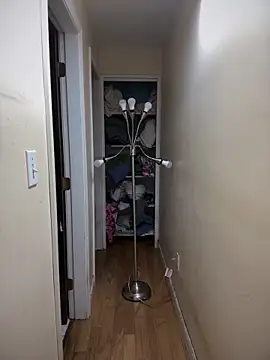 Snapshot of DaddySnowXX chatting on December 18, 2025, 8:08 am DaddySnowXX online show from December 18, 2025, 8:08 am