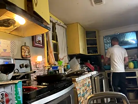 trash4cash online show from October 16, 2025, 3:15 am