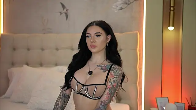 CarolinePrescott online show from May 27, 2026, 6:37 pm