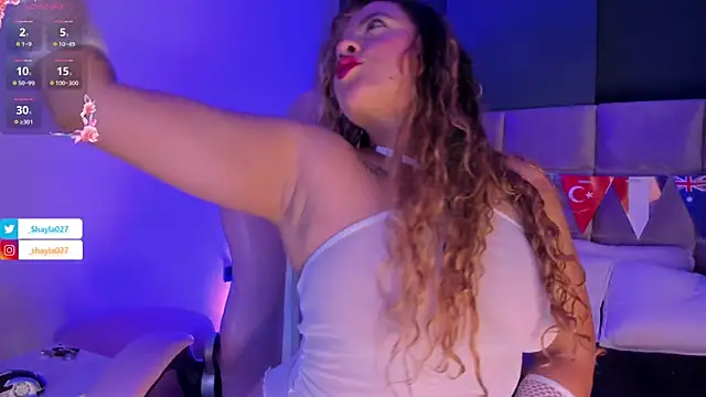 Shayla27 online show from June 24, 2026, 4:16 pm