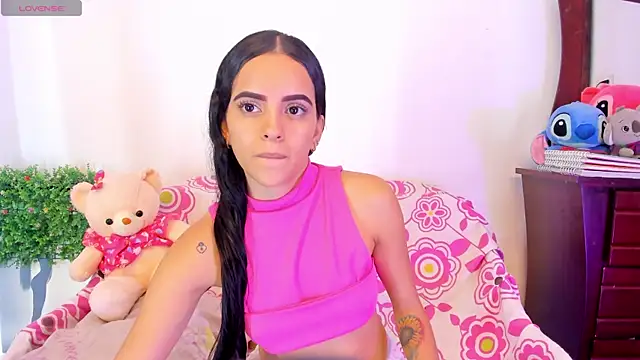 emilyclay 1 online show from September 22, 2025, 3:23 am