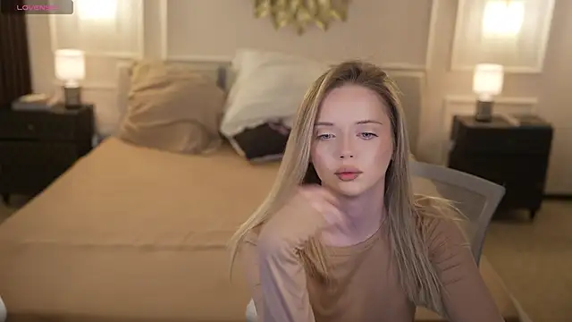 Snapshot of Cassy-Celestial_ chatting on March 19, 2026, 8:36 am Cassy-Celestial online show from March 19, 2026, 8:36 am