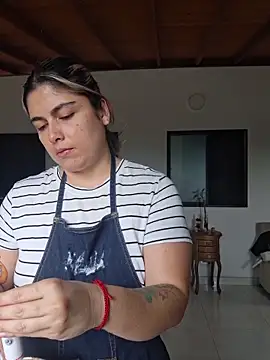 Juliietha servas online show from March 12, 2026, 5:28 pm