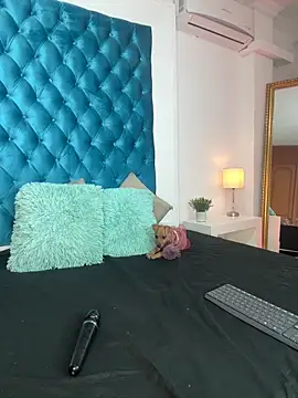 Snapshot of Lillie_Burges chatting on March 5, 2026, 2:02 pm Lillie Burges online show from March 5, 2026, 2:02 pm