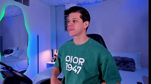 MarcoSullivan online show from November 19, 2025, 1:33 pm