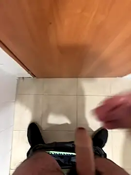  themask  online show from December 5, 2025, 3:10 pm