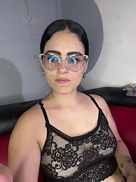 Snapshot of Azuna25 chatting on March 17, 2026, 7:50 pm Azuna25 online show from March 17, 2026, 7:50 pm