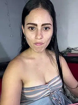 Snapshot of Azuna25 chatting on March 18, 2026, 7:48 pm Azuna25 online show from March 18, 2026, 7:48 pm