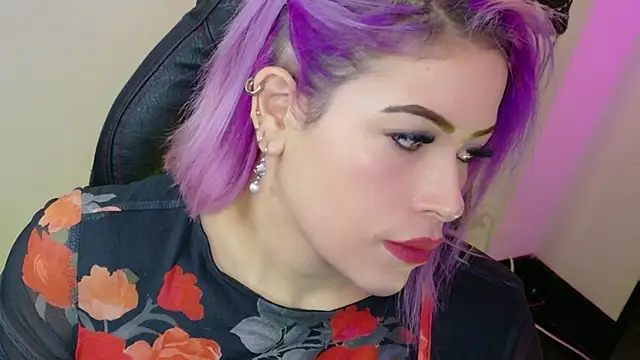 Natalia Montoya online show from June 12, 2026, 11:57 pm